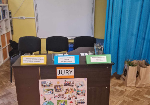 Przygotowane stanowisko dla jury quizu ekologicznego