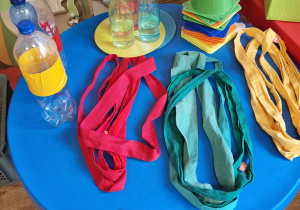 Plastikowe przybory do Eko zawodów