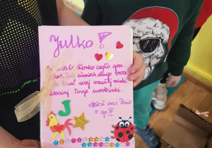 Książeczka z obrazkami marynowanymi przez każde dziecko z grupy.