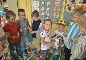 Dzieci składają życzenia