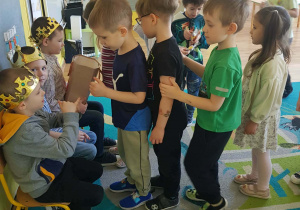 Dzieci składają życzenia