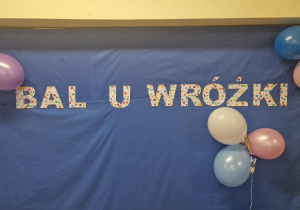 Napis bal u wróżki